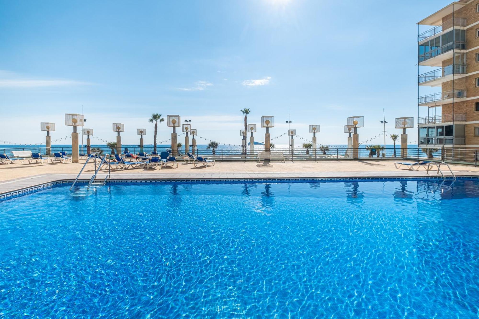 Santa Margarita Deluxe 14-D Levante Beach بينايدورم المظهر الخارجي الصورة